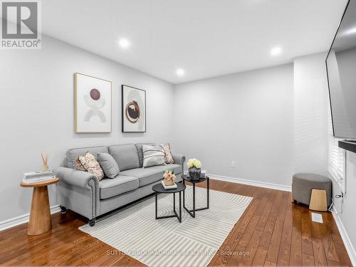 155 Mabley Crescent, Vaughan, ON - Indoor