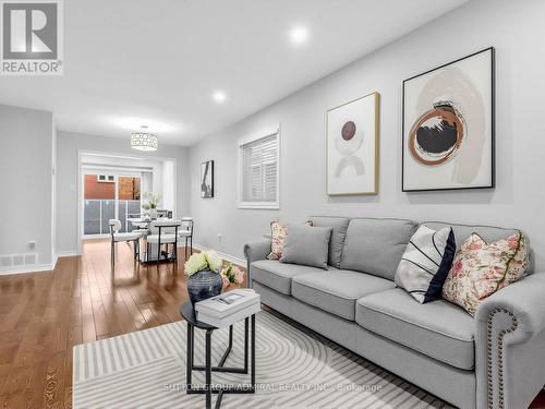 155 Mabley Crescent, Vaughan, ON - Indoor Photo Showing Living Room