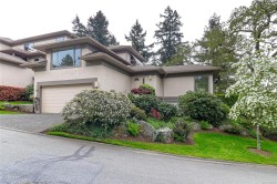 47-4300 Stoneywood Lane Saanich, BC V8X 5A5