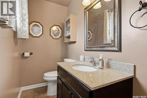 110 Mccarthy Boulevard N, Regina, SK - Indoor Photo Showing Bathroom