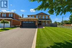 2 PEBBLE BEACH COURT  Brampton, ON L6S 4E9