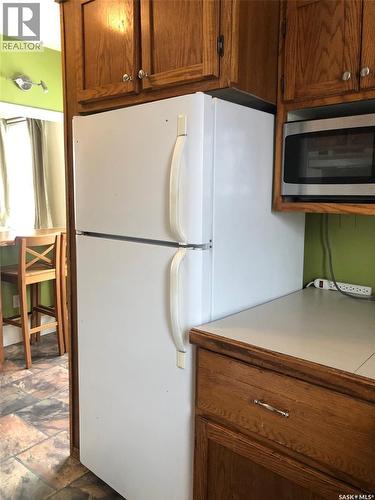 220 Eighth Avenue E, Canora, SK - Indoor Photo Showing Kitchen