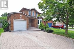 1387 COBBLER LANE Oakville, ON L6M 3C1