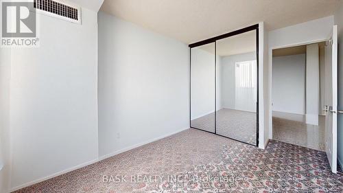 907 - 12 Laurelcrest Street, Brampton, ON - Indoor Photo Showing Other Room