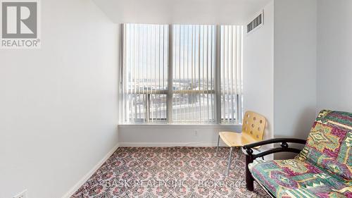 907 - 12 Laurelcrest Street, Brampton, ON - Indoor Photo Showing Other Room