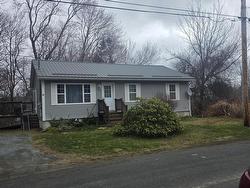 14 LAWRENCE STREET Liverpool, NS B0T 1K0
