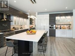 700 HILLCREST ROAD Pickering, ON L1W 2P1