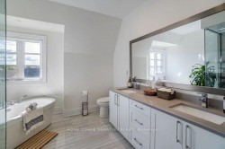 2147 Lillykin Street Oakville, ON L6H 0N2