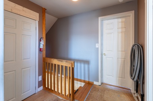 Escalier - 353 Rue Notre-Dame, Champlain, QC - Indoor Photo Showing Other Room