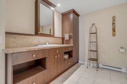 Salle de bains attenante à la CCP - 