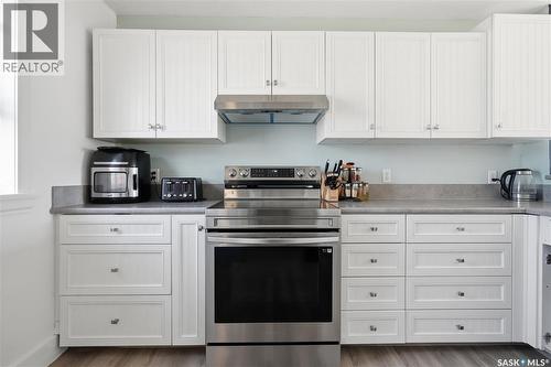 2425 Atkinson Street, Regina, SK - Indoor Photo Showing Kitchen