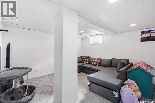 2425 Atkinson Street, Regina, SK - Indoor Photo Showing Other Room