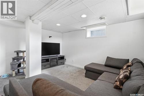 2425 Atkinson Street, Regina, SK - Indoor