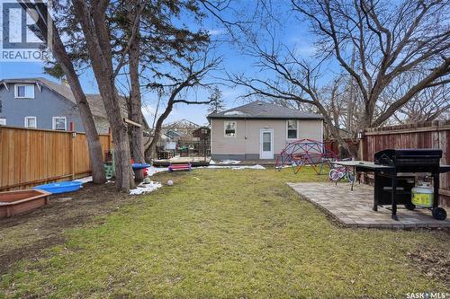 2425 Atkinson Street, Regina, SK - Outdoor
