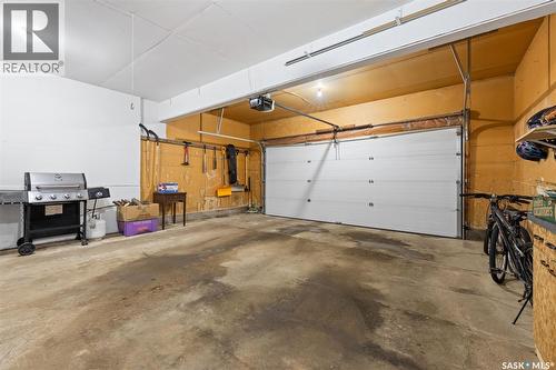435 Christopher Road, Saskatoon, SK - Indoor Photo Showing Garage