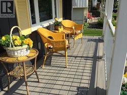 Front porch - 
