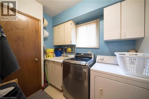 2057 Wincanton Crescent, Mississauga, ON - Indoor Photo Showing Laundry Room