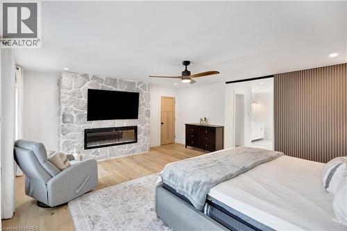 17 Braemar Place, Hamilton, ON - Indoor Photo Showing Bedroom With Fireplace
