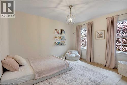 17 Braemar Place, Hamilton, ON - Indoor Photo Showing Bedroom