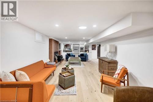 17 Braemar Place, Hamilton, ON - Indoor