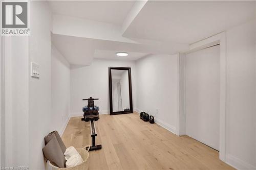 17 Braemar Place, Hamilton, ON - Indoor Photo Showing Other Room
