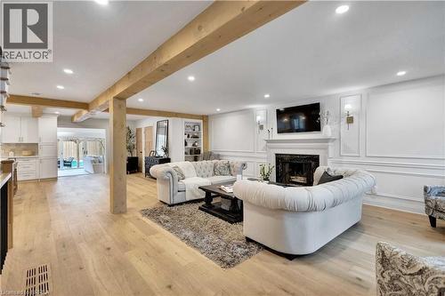 17 Braemar Place, Hamilton, ON - Indoor Photo Showing Living Room With Fireplace