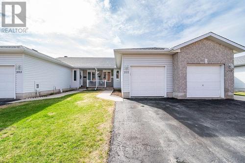 205 RENFREW AVENUE W  Renfrew, ON K7V 2Y4