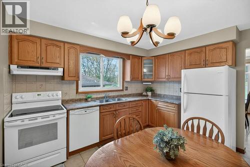 190 Deschene Avenue, Hamilton, ON - Indoor Photo Showing Kitchen With Double Sink