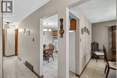 190 Deschene Avenue, Hamilton, ON - Indoor Photo Showing Other Room