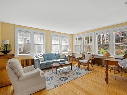 12 Banook Avenue, Dartmouth, NS 