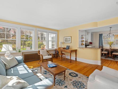 12 Banook Avenue, Dartmouth, NS 