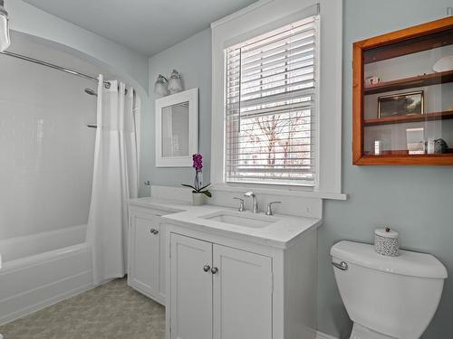 12 Banook Avenue, Dartmouth, NS 