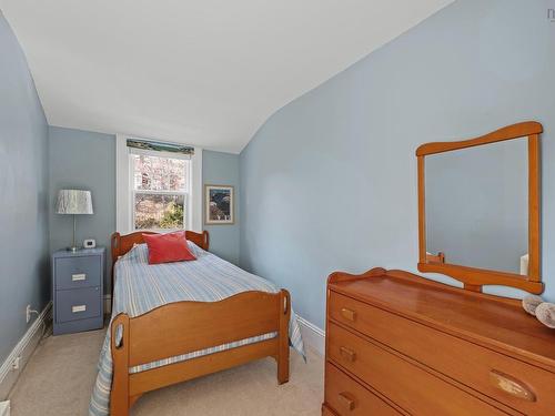 12 Banook Avenue, Dartmouth, NS 
