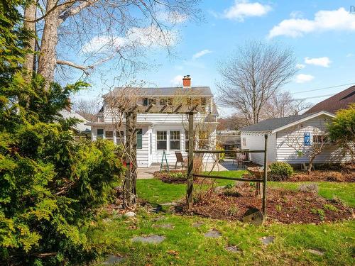 12 Banook Avenue, Dartmouth, NS 