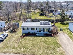 16 Robertson Crescent  Truro, NS B2N 5P6