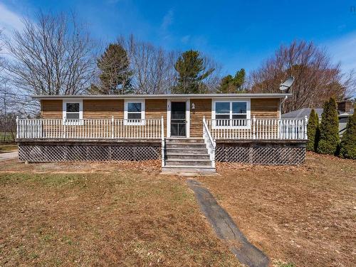 1 Pinecrest Drive, Middleton, NS 