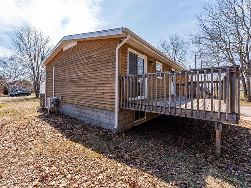 1 Pinecrest Drive, Middleton, NS 