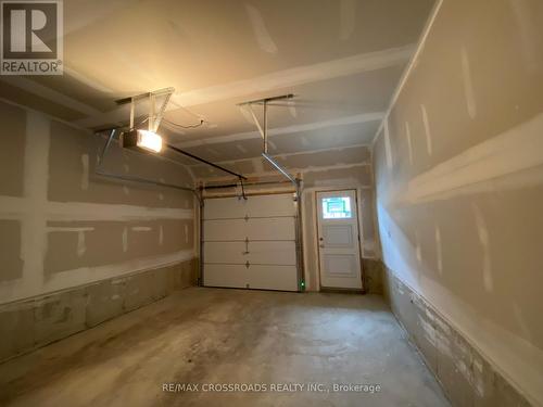 68 Stauffer Crescent, Markham, ON - Indoor Photo Showing Garage