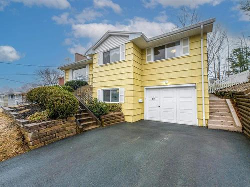 32 Canary Crescent, Halifax, NS 