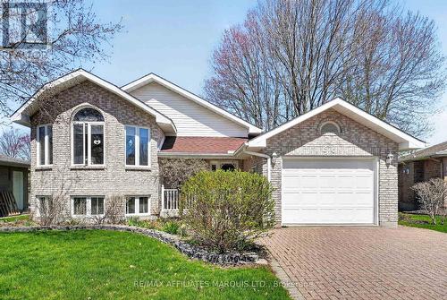 576 JO-ANNE CRESCENT  Cornwall, ON K6H 6Z6