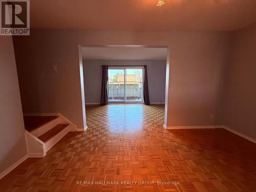 2912 Fairlea Crescent, Ottawa, ON - Indoor Photo Showing Other Room