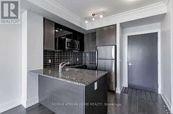 2204 - 89 DUNFIELD AVENUE Toronto, ON M4S 0A4
