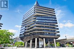 801 - 21 LAWREN HARRIS SQUARE Toronto, ON M5A 0T4
