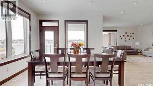 2098 Riverbend View, Regina, SK - Indoor Photo Showing Dining Room
