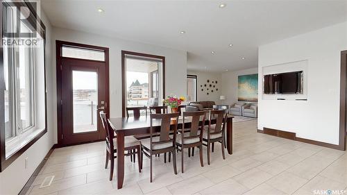 2098 Riverbend View, Regina, SK - Indoor Photo Showing Dining Room