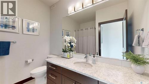 2098 Riverbend View, Regina, SK - Indoor Photo Showing Bathroom