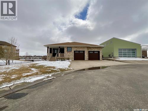 2098 Riverbend View, Regina, SK - Outdoor