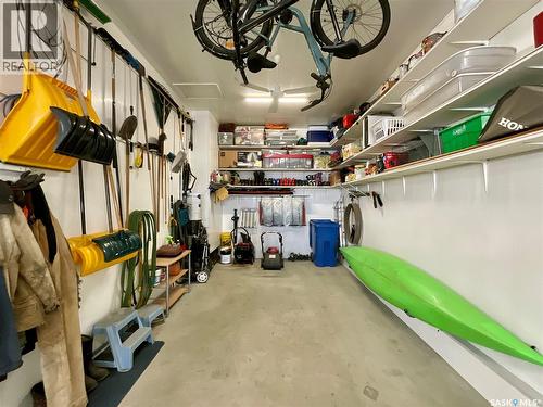2098 Riverbend View, Regina, SK - Indoor Photo Showing Other Room