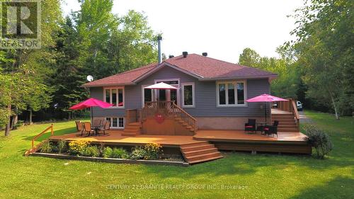 54 CEDAR DRIVE  Hastings Highlands (Herschel Ward), ON K0L 1C0