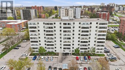 104 - 135 BASELINE ROAD W  London South (South D), ON N6J 4W4